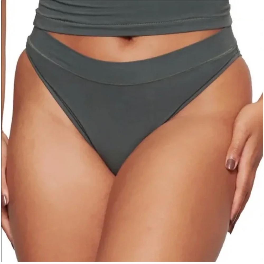 NWT SKIMS Cotton Jersey Cheeky Tanga Discontinued Color Deep Sea